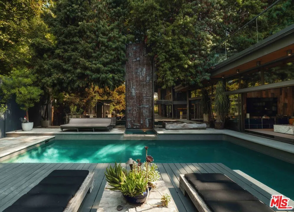 2563 Nichols Canyon Road, Los Angeles, California 90046 home-pic-8